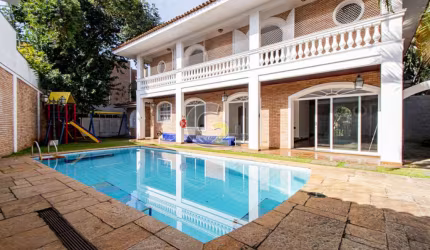 CASA - ALTO DE PINHEIROS - 4 DORMITÓRIOS - 3 SUÍTES - 5 VAGAS - 400M²