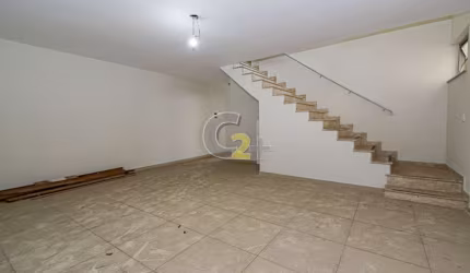 Casa à venda no Alto da Lapa com 2 quartos e 4 vagas