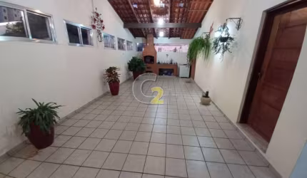 SOBRADO - VENDA - SUMARÉ - 3 DORMITÓRIOS - 4 VAGAS DE GARAGEM