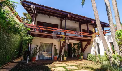CASA - VENDA - ALTO DE PINHEIROS - 4 DORMS - 2 SUITES - 3 VAGAS