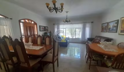 CASA PADRÃO - VENDA - VILA ROMANA - 5 DORMITÓRIOS - 2 SUÍTES - 4 VAGAS