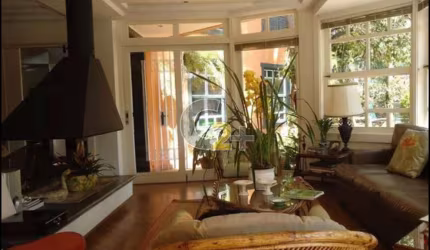 SOBRADO - VENDA - ALTO DE PINHEIROS - 5 DORMITÓRIOS - 3 SUITES - 8 VAGAS