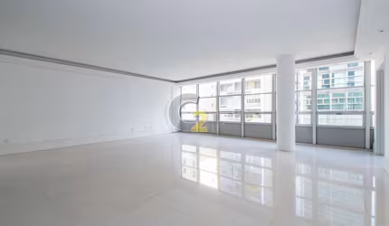 Apartamento á venda em Higienópolis com 4 quartos, 1 suíte e 2 vagas