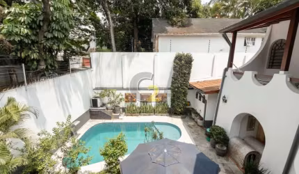 SOBRADO - VENDA - BROOKLIN - 5 DORMITÓRIOS - 3 SUITES - 3 VAGAS
