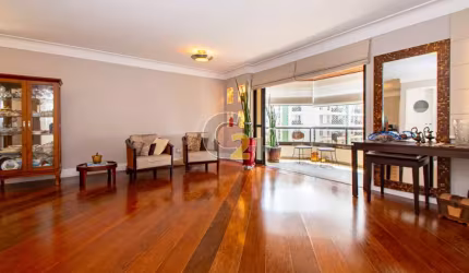 Apartamento à venda nas Perdizes, 157m² com 4 quartos, sendo 2 suítes e 3 vagas de garagem.