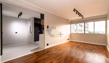Apartamento à venda no Alto de Pinheiros com 3 quartos, 1 suíte e 1 vaga