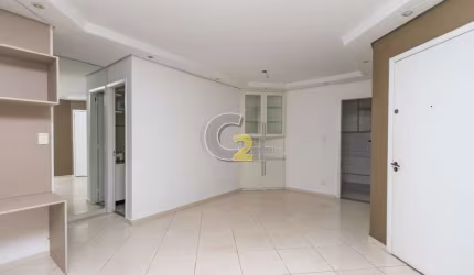 Apartamento à venda em Moema com 3 quartos, sendo 1 suíte e 2 vagas