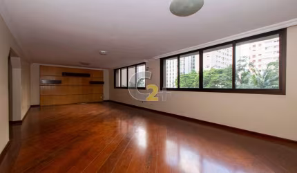 Apartamento à venda no Jardim Paulistano com 3 quartos, sendo 1 suíte e 2 vagas