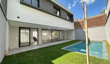 Casa de condomínio à venda no Campo Belo com 4 suites e 4 vagas