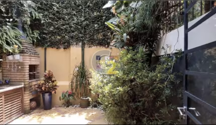 Casa à venda em Pinheiros com 3 quartos e 1 vaga