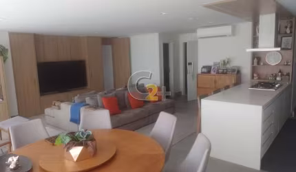 Apartamento à venda na Vila Romana com 3 suítes e 4 vagas