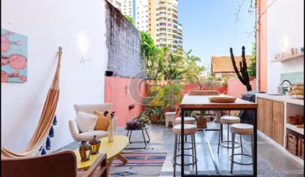 Sobrado, venda, Alto de Pinheiros, 4 quartos, 3 suites, 2 vagas de garagem.