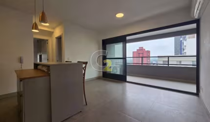 Apartamento à venda em Pinheiros com 2 suites e 1 vaga
