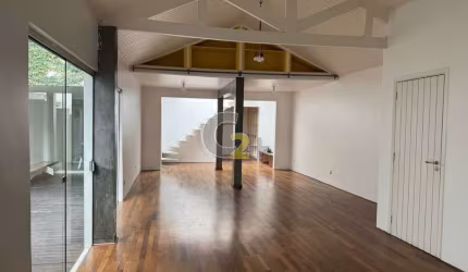 Casa à venda na Vila Madalena com 2 suites e 2 vagas