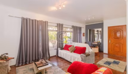 CASA TÉRREA - VILA ROMANA - RUA SEM SAIDA - 3 DORMS - 2 SUÍTES - 15 VAGAS