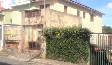 Sobrado á venda na Sumaré, 5 quartos, 1 vaga de garagem