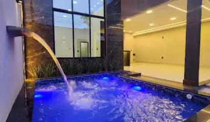 Casa com 3 dormitórios sendo 1 suíte master com closet, piscina aquecida, 200m² de terreno, à venda por R$ 750.000,00 Residencial Palermo - Franca/SP