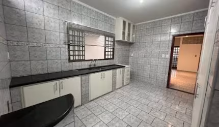 Casa com 3 dormitórios à venda, 125 m² por R$ 320.000,00 - Parque das Esmeraldas - Franca/SP