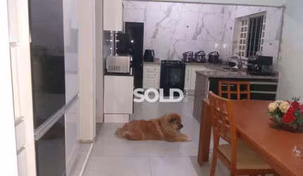 Casa com 3 dormitórios à venda, 200 m² por R$ 625.000,00 - Centro - Franca/SP