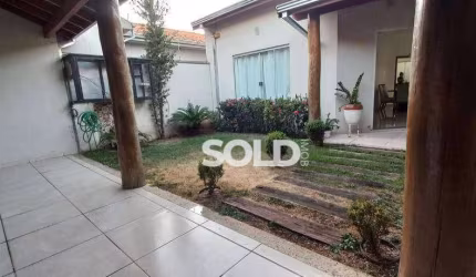 Casa com 2 dormitórios à venda, 200 m² por R$ 550.000,00 - Vila Rezende - Franca/SP