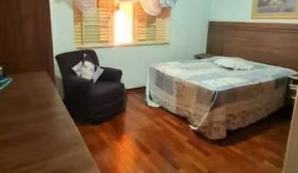 Ótima casa com 3 dormitórios sendo 2 suítes, 230m² de construção,  à venda por R$ 400.000,00 - Vila Resende - Franca/SP