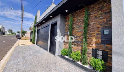 Casa com 3 dormitórios à venda, 143 m² por R$ 780.000 - Esplanada Primo Meneghetti II - Franca/SP