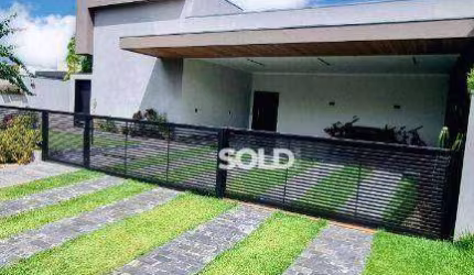 Linda casa no Cond. Enseada da Fronteira, com 2 suítes, 567m² de terreno,  à venda por R$ 1.900.000,00 - Condominio Enseada da Fronteira - Rifaina/SP