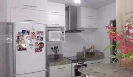 Apartamento com 2 dormitórios à venda, 59 m² por R$ 180.000,00 - Jardim Guanabara - Franca/SP