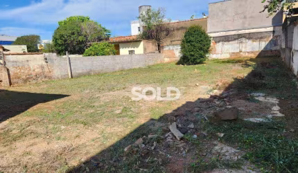 Terreno à venda, 667 m² por R$ 950.000 - Centro - Franca/SP