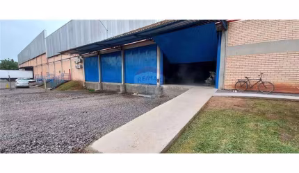 Pavilhão de 4.000m