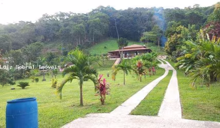 Sítio para Venda em Saquarema, Tinguí (Sampaio Correia), 2 dormitórios, 1 suíte, 1 banheiro, 4 vagas