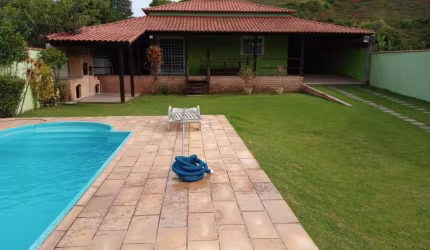 Casa para Venda em Saquarema, Jardim, 3 dormitórios, 1 suíte, 2 banheiros, 5 vagas
