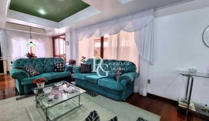 Apartamento Garden à venda com 3 quartos, 2 vagas, no Petrópolis - Porto Alegre