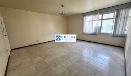 Apartamento com 3/4 à venda, garagem, elevador, Rua Marques de Caravelas na Barra, Salvador-BA