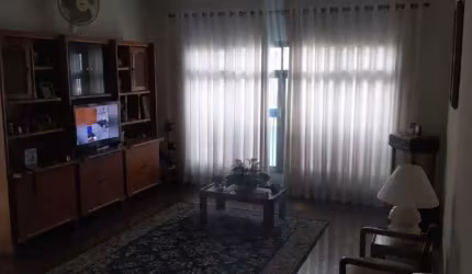 Sobrado com 3 Quartos para Comprar, 162m² - Bairro Campestre, Santo André/SP.