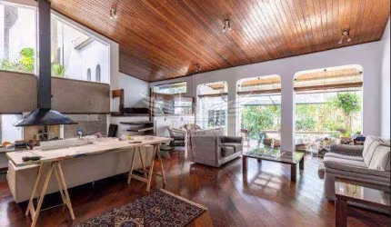 Sobrado com 3 Suítes para Locação, 560m² - Campestre, Santo André/SP.