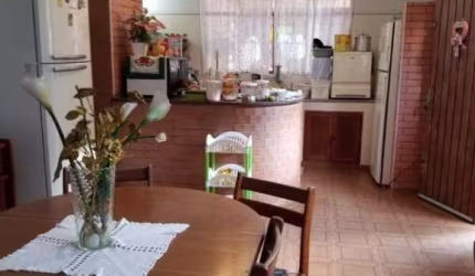 Casa Térrea com 3 Quartos à Venda, 200m² - Jardim Rivieira, Santo André/SP.