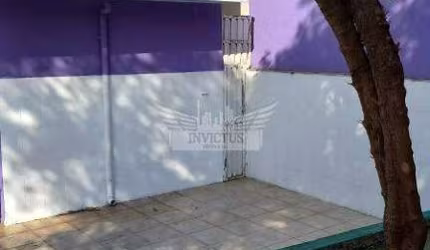Casa Assobrada com 3 Quartos para Comprar, 279m² - Vila Bastos, Santo André/SP.