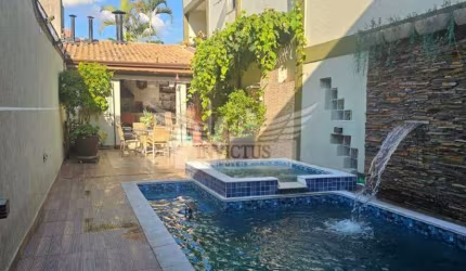 Belíssima Casa Assobradada 3 Dormitórios à Venda, 376m²- Bairro Santa Maria, Santo André/SP.