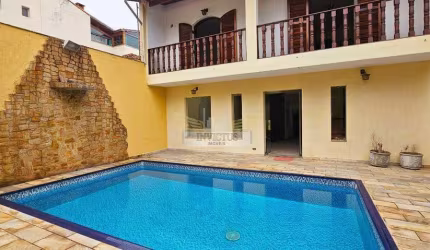 Sobrado com 5 Quartos para Comprar, 483m² - Campestre, Santo André/SP.