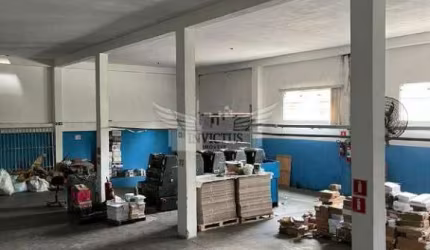 Galpão Comercial à Venda, 362m² - Parque Industriário, Santo André/SP.