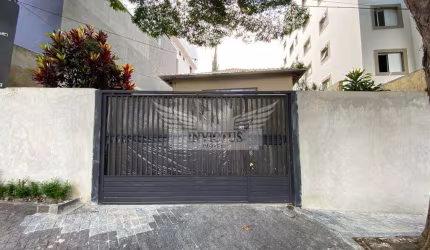 Casa Assobrada com 4 Dormitórios para Locação, 255m² - Centro de Santo André/SP.