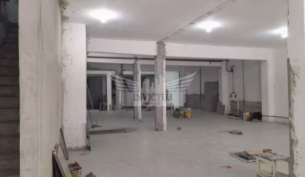 Salão Comercial à Venda, 700m² - Parque das Nações, Santo André/SP.