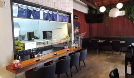 Excelente Salão Comercial com Renda para Comprar, 240m² - Bairro Jardim, Santo André/SP