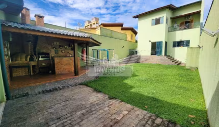 Sobrado Residencial/Comercial com 4 Suítes para Locação, 550m² - Bairro Santa Maria em Santo André/SP.