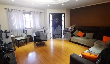 Sobrado com 3 Quartos para Comprar, 243m² - Parque Novo Oratório, Santo André/SP.