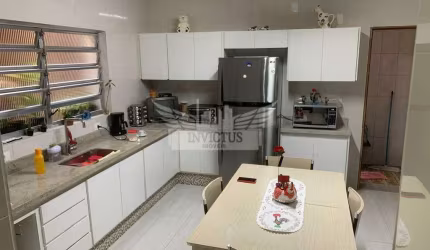 Sobrado com 3 Quartos à Venda 189m² - Bairro Olímpico, São Caetano do Sul/SP.