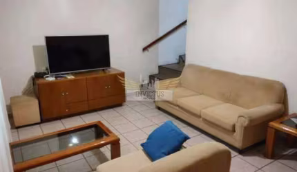 Sobrado com 2 Quartos para Comprar, 132m² - Bairro Silveira, Santo André/SP.