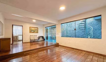 Sobrado Residencial/Comercial Alto Padrão com 4 Quartos para Comprar, 343m²- Bairro Assunção, São Bernardo do Campo/SP.