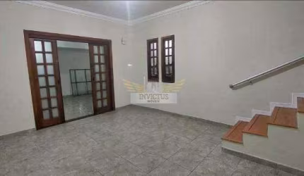 Sobrado com 4 Quartos para Alugar, 217m² - Silveira em Santo André/SP.